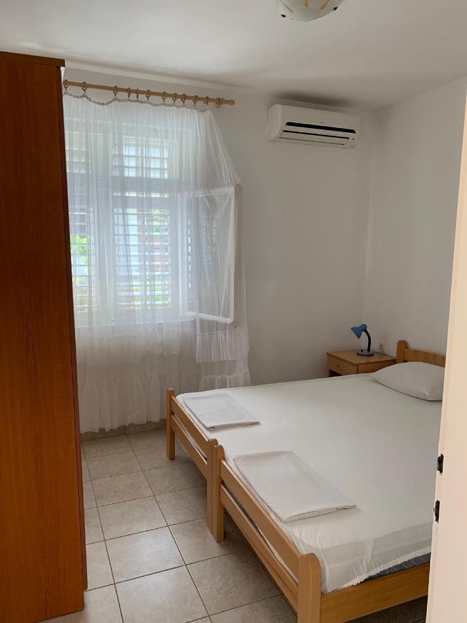 Anita Guest House Tivat Exterior foto