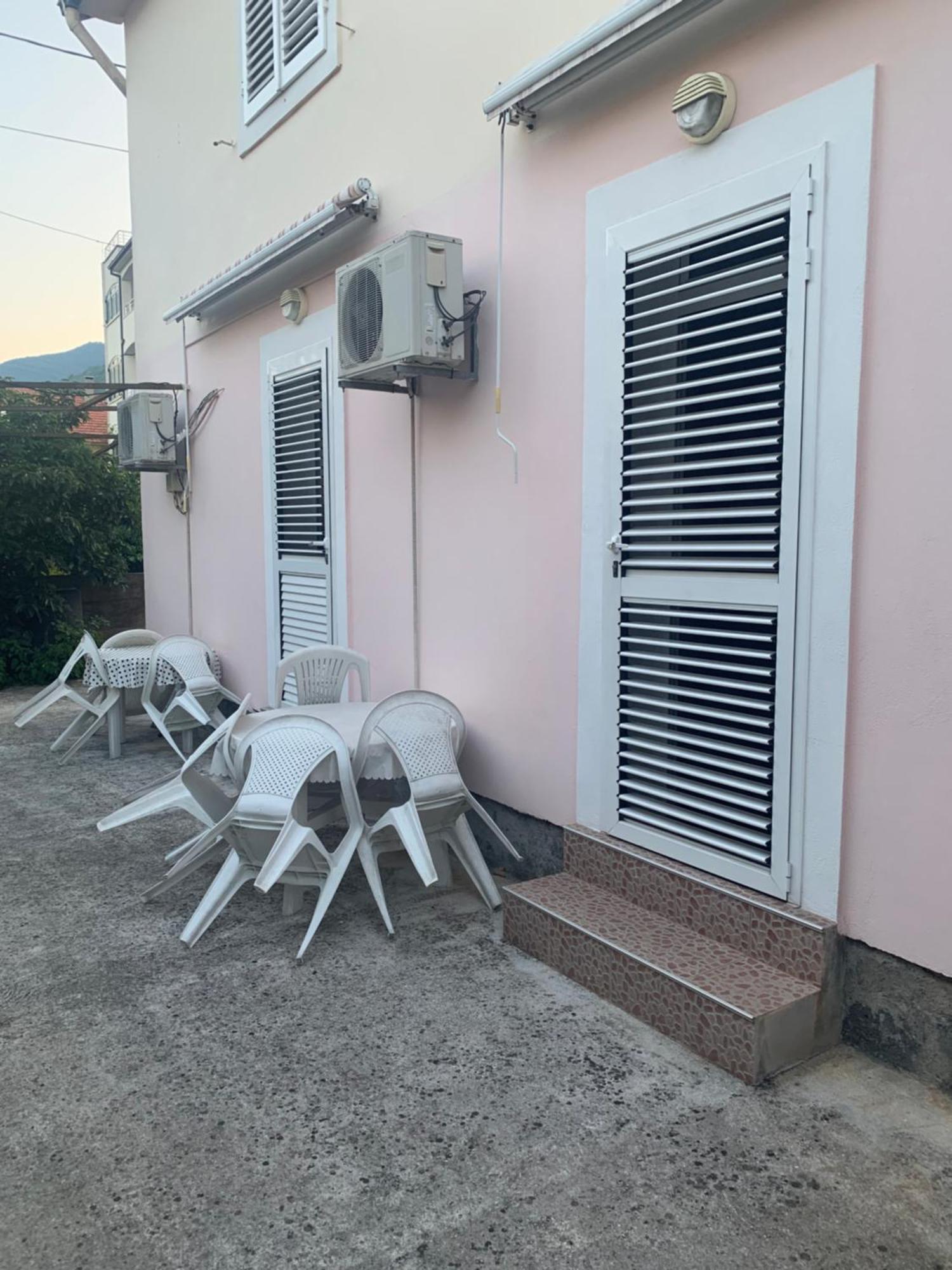 Anita Guest House Tivat Exterior foto